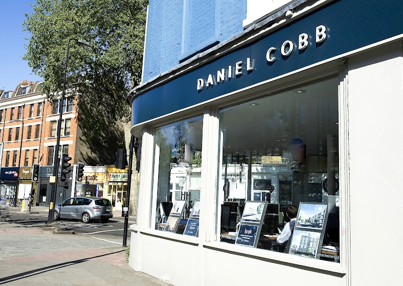 Daniel Cobb Estate Agents Kennington - Photo